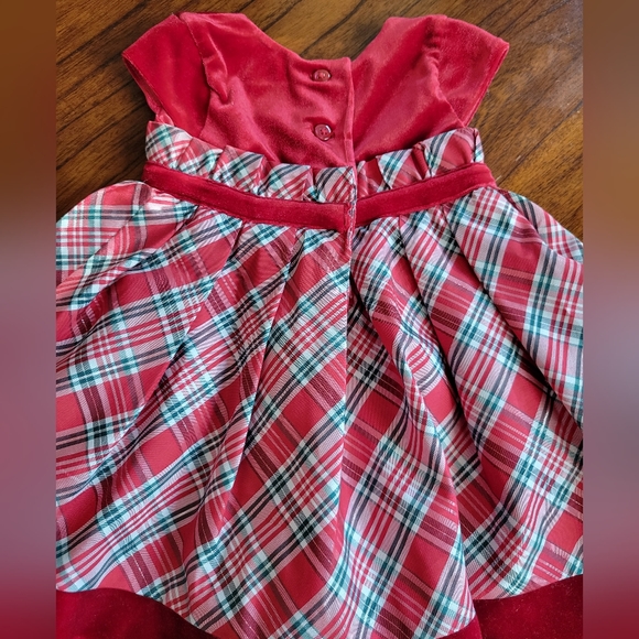 Holiday Dress Size 6-9 months. *Like New* - Picture 6 of 8
